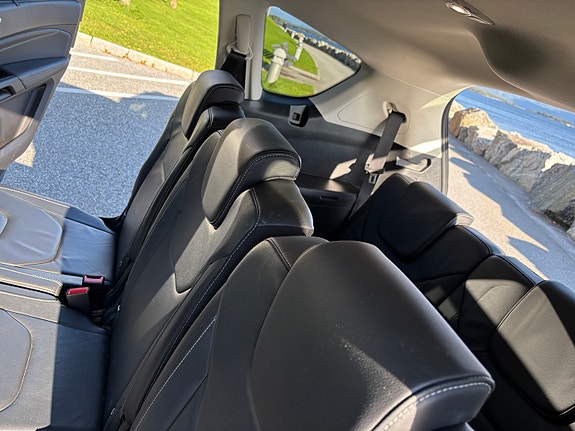 Ford S-MAX 19 of 25