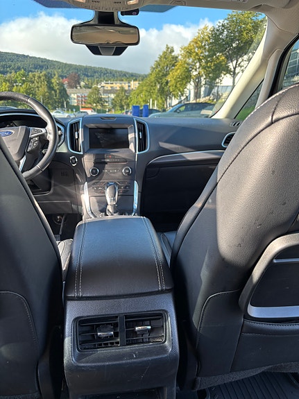 Ford S-MAX 17 of 25