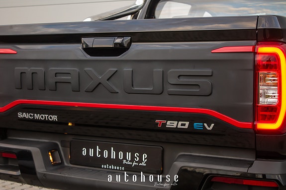 Maxus T90 EV 8 of 30