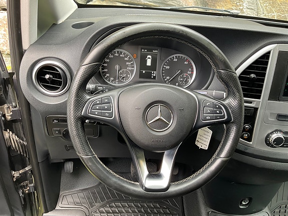 Mercedes-Benz Vito 6 of 30