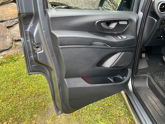 Mercedes-Benz Vito 18 of 30