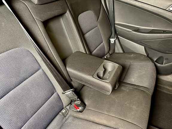 Hyundai Tucson 13 of 30