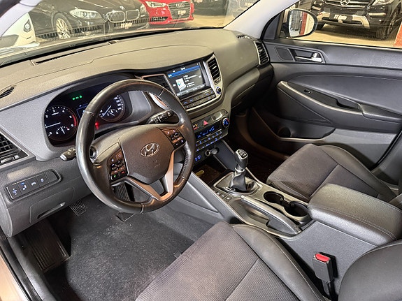 Hyundai Tucson 19 of 30