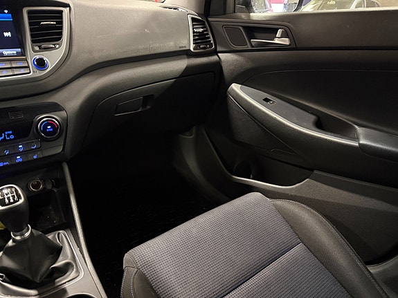 Hyundai Tucson 28 of 30