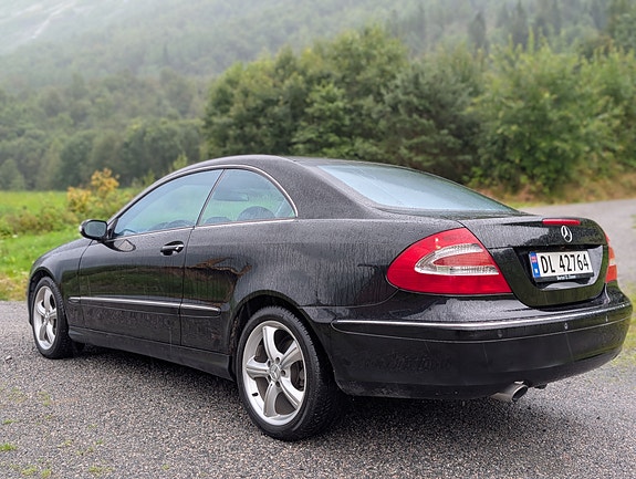 Mercedes-Benz CLK200 7 of 14