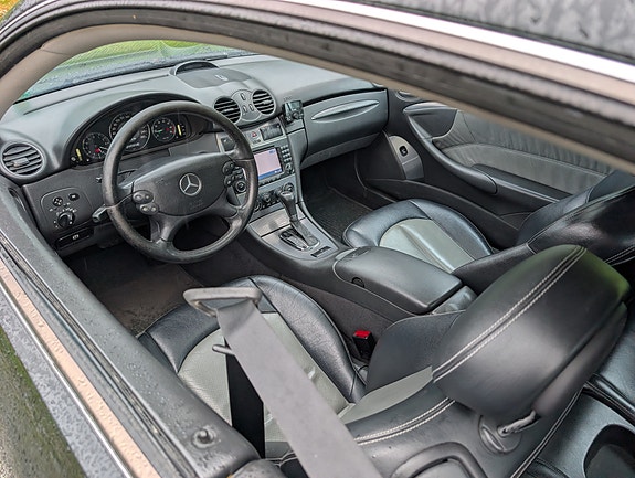 Mercedes-Benz CLK200 12 of 14