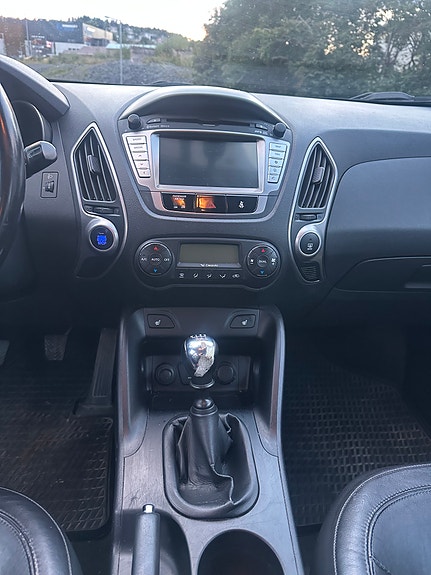 Hyundai ix35 13 of 16