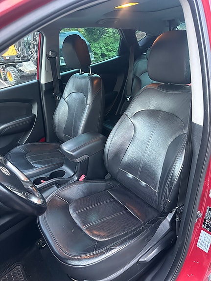 Hyundai ix35 12 of 16