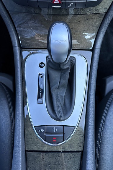 Mercedes-Benz E500 19 of 23