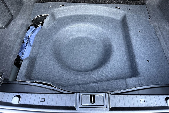 Mercedes-Benz E500 15 of 23