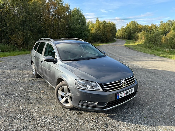 Volkswagen Passat 2 of 5