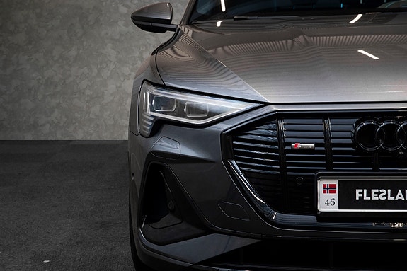 Audi e-tron 3 of 25