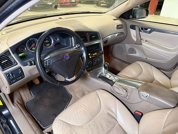 Volvo V70 29 of 30
