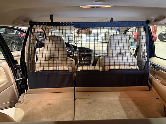 Volvo V70 21 of 30
