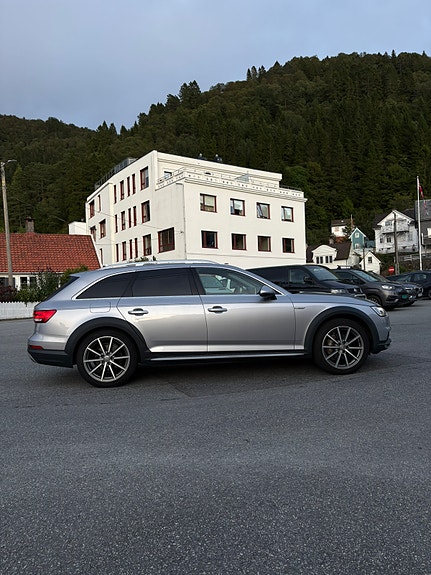Audi A4 allroad 11 of 30