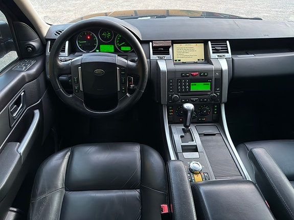 Land Rover Range Rover 10 of 16