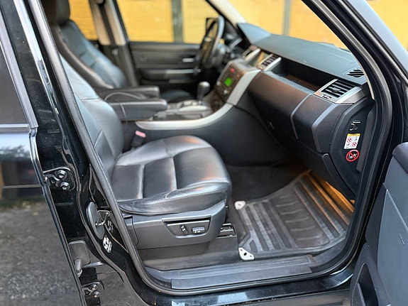 Land Rover Range Rover 12 of 16