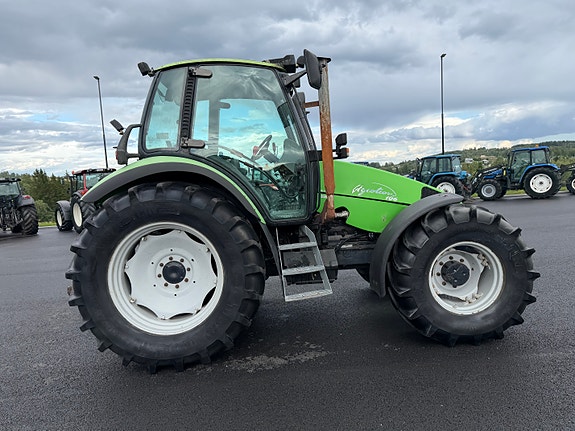 Deutz Fahr AGROTRON 106 S 17 of 30