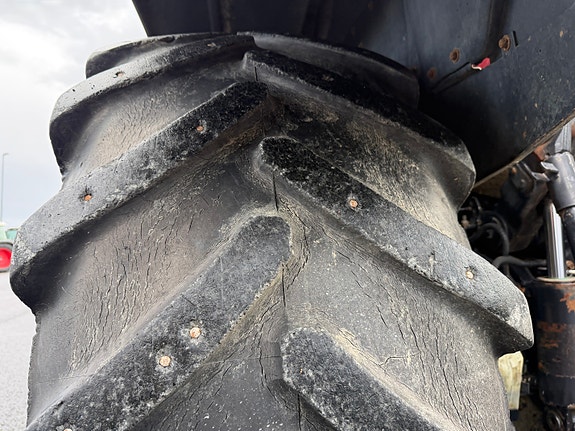 Valtra C-110 29 of 30