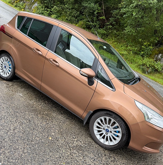Ford B-MAX 2 of 7