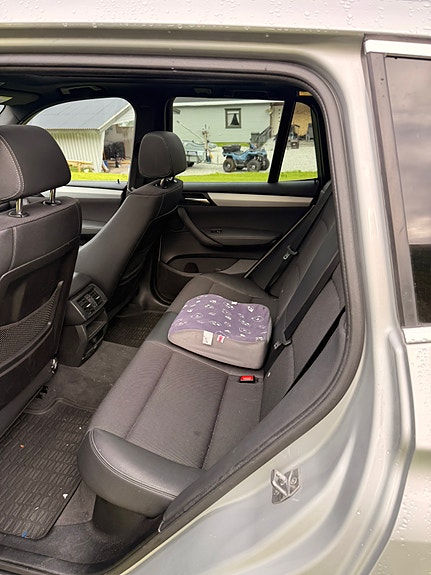 BMW X3 7 of 9