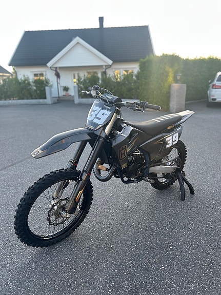 Husqvarna TC125 10 of 21