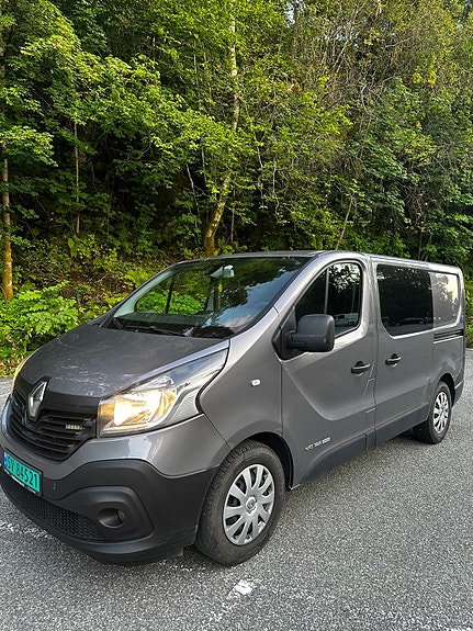 Renault Trafic 10 of 23