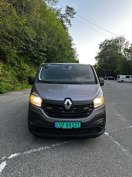 Renault Trafic 9 of 23
