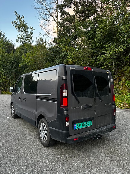 Renault Trafic 4 of 23