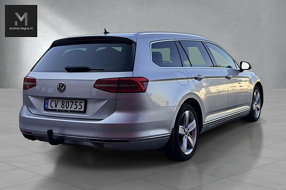Volkswagen Passat 11 of 30