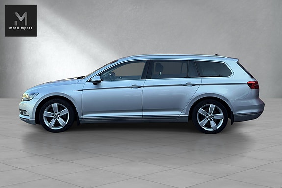 Volkswagen Passat 7 of 30