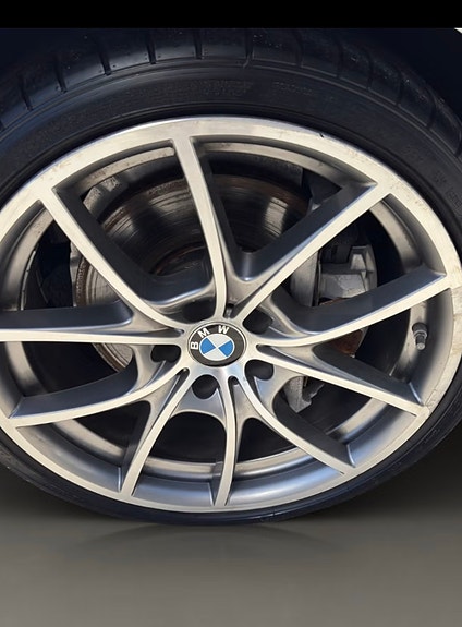 BMW 650i 9 of 10