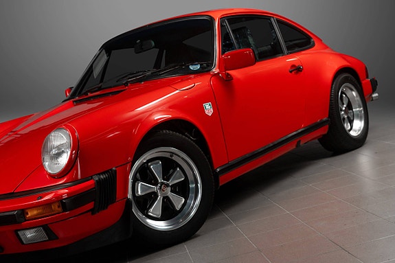 Porsche 911 25 of 30
