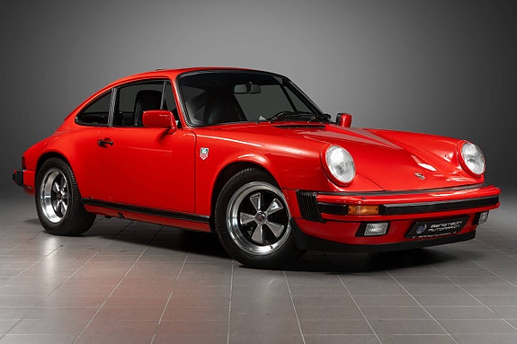 Porsche 911 10 of 30