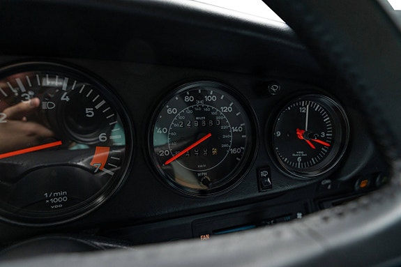 Porsche 911 28 of 30