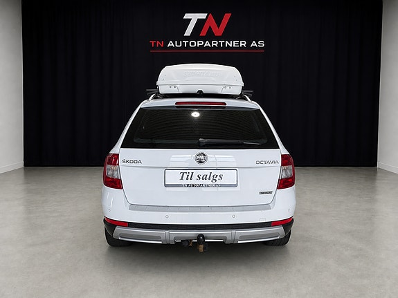 Skoda Octavia Scout 7 of 23