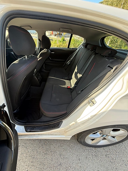 BMW 116d 14 of 15