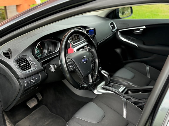 Volvo V40 11 of 21