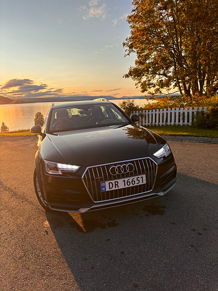 Audi A4 allroad 2 of 24