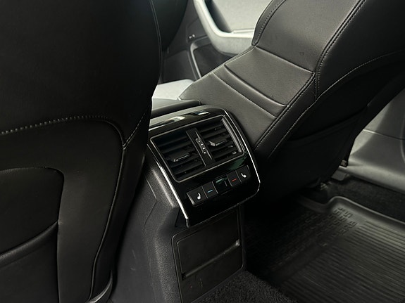 Skoda Superb 27 of 30