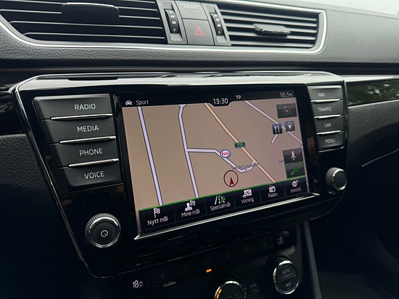 Skoda Superb 22 of 30