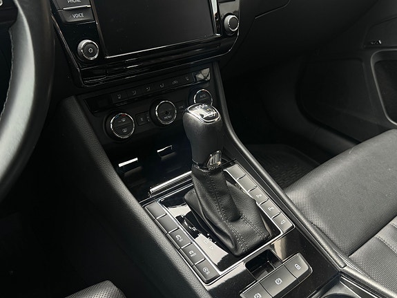 Skoda Superb 20 of 30