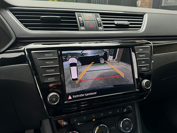 Skoda Superb 23 of 30