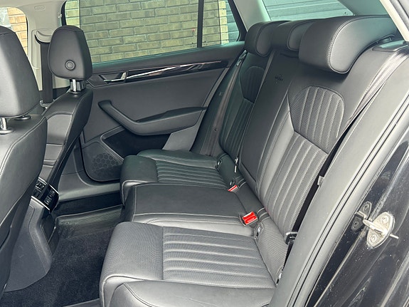Skoda Superb 25 of 30