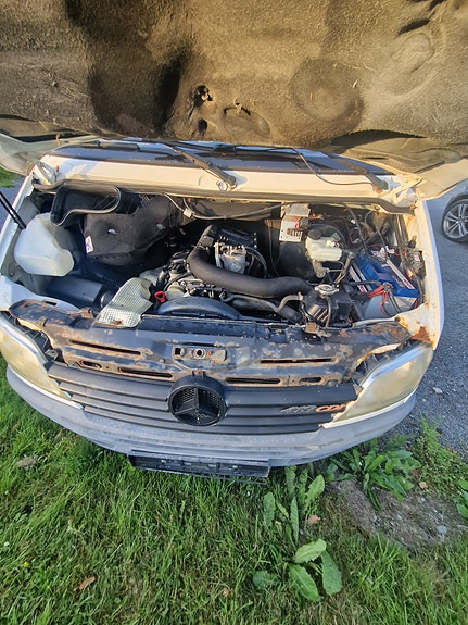 Mercedes-Benz 413CDI 28 of 29
