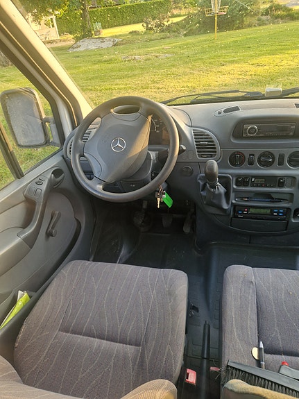 Mercedes-Benz 413CDI 25 of 29