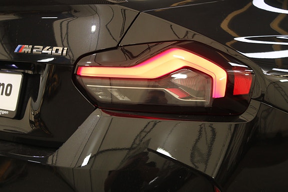 BMW M240i 14 of 30