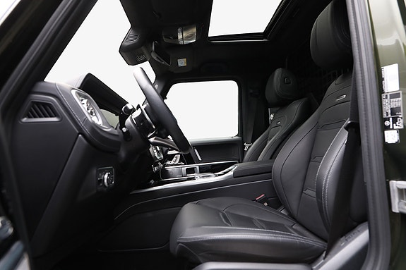 Mercedes-Benz G63 18 of 30