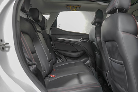 MG ZS EV 10 of 23
