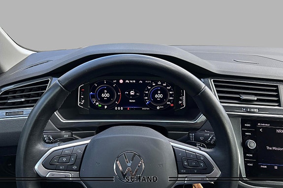 Volkswagen Tiguan 12 of 19